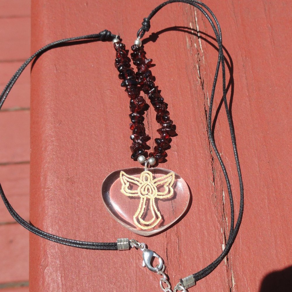 Etched Angle Crystal Garnet chips leather rope Necklace, 18" max~